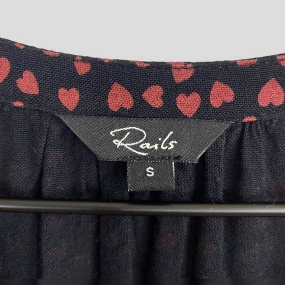 Rails Jasmine Enamoured dress Smocked Waist Black Red Hearts  size S - Picture 9 of 10